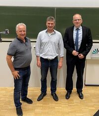 Dr. Toedter, Herr Krämer und Prof. Koch (vlnr) nach dem Vortrag am KIT